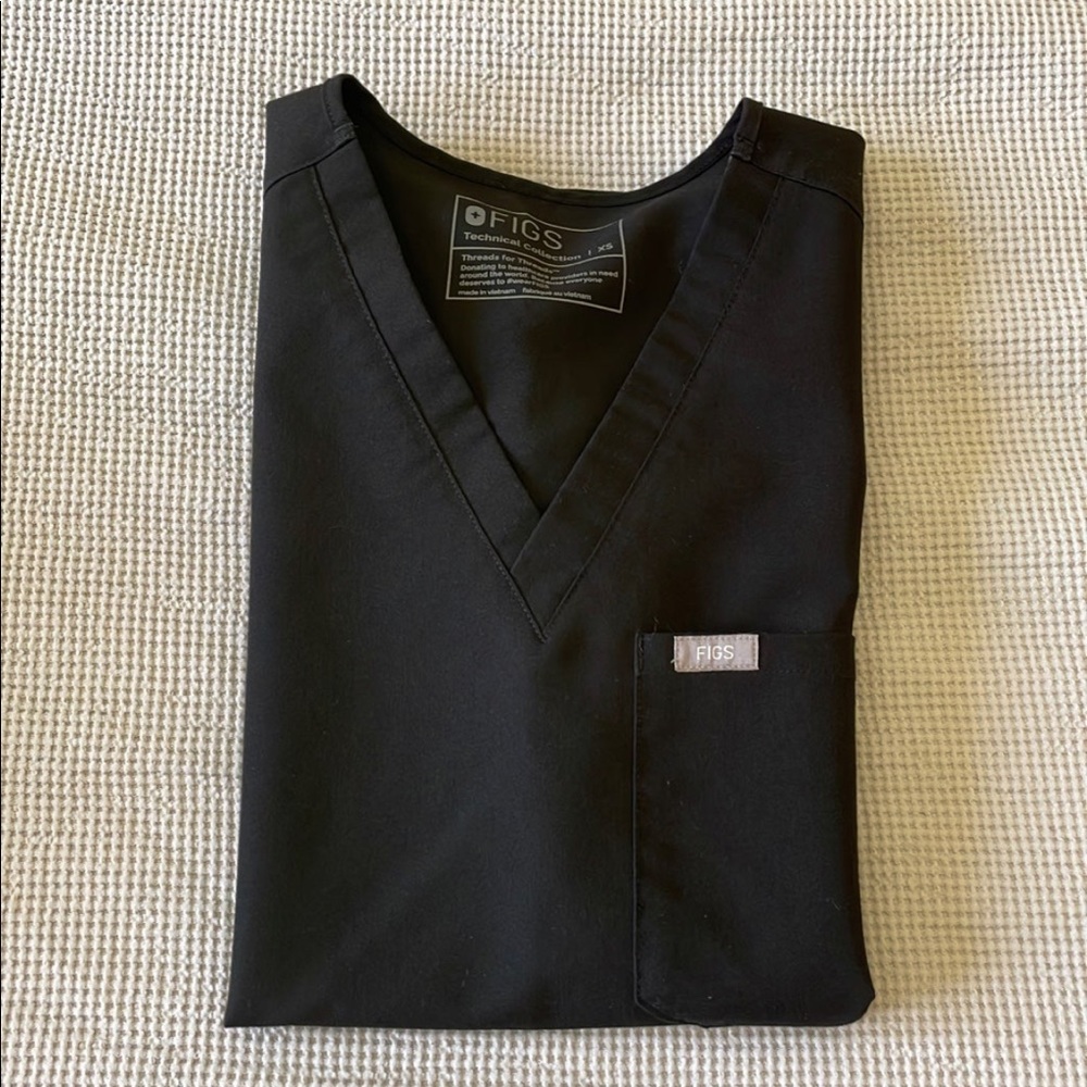 COPY - black figs scrub set